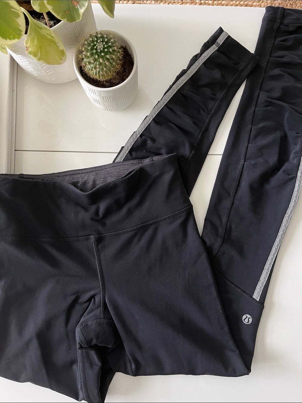 Lululemon pants size 2